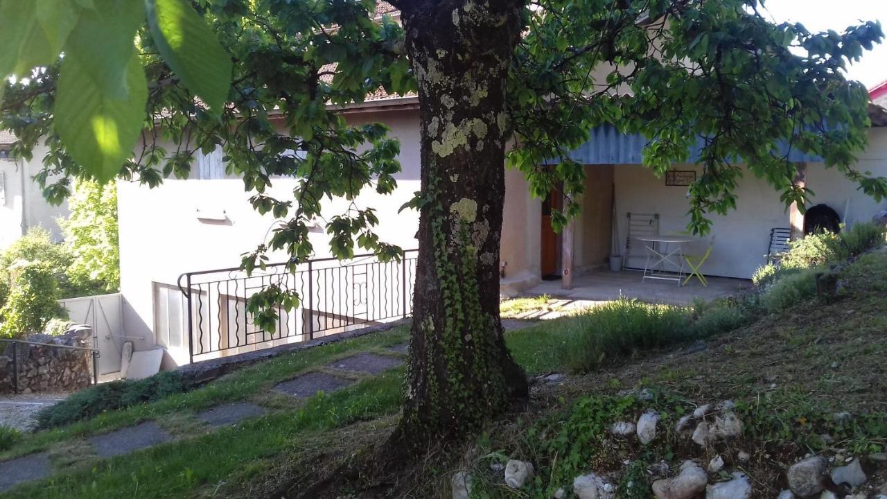 Cote Jardin Apartment Saint-Jean-en-Royans Luaran gambar